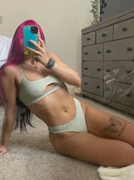Naakte gelekte OnlyFans-foto van Morgsfittt