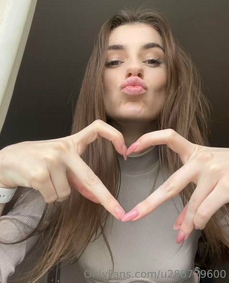Naakte gelekte OnlyFans-foto van Judymi