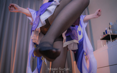 Naakte gelekte OnlyFans-foto van Misaki Suzuki