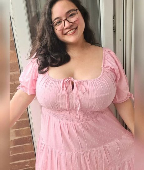 Naakte gelekte OnlyFans-foto van Janineaam