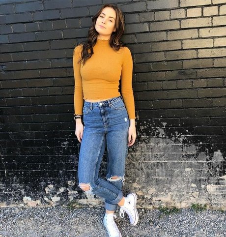 Naakte gelekte OnlyFans-foto van Logan Fabbro