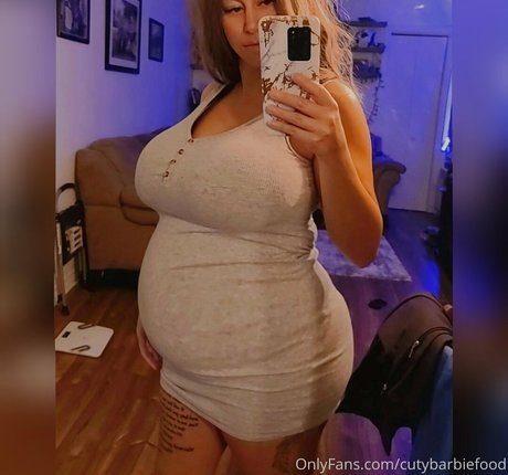 Naakte gelekte OnlyFans-foto van Cutybarby