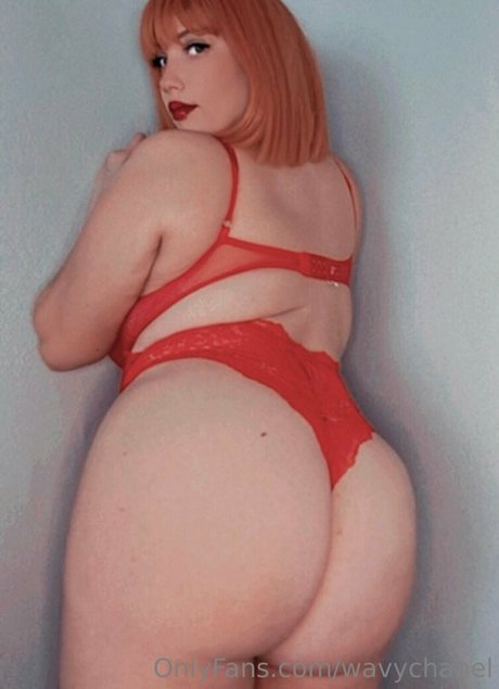 Naakte gelekte OnlyFans-foto van Wavychanel