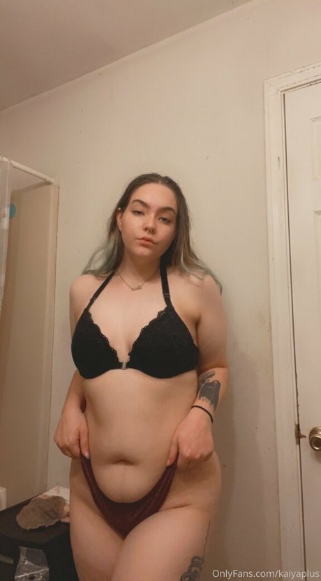 Naakte gelekte OnlyFans-foto van Kaiyaplus
