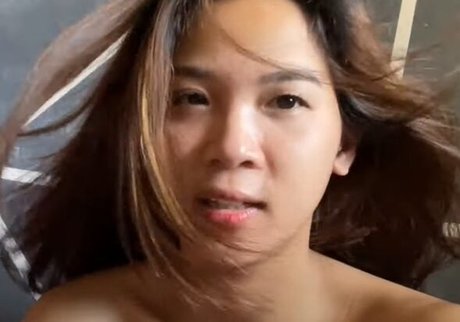 Naakte gelekte OnlyFans-foto van Carizassy Vlogs