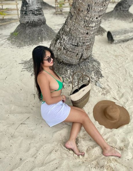 Naakte gelekte OnlyFans-foto van Heypowpai