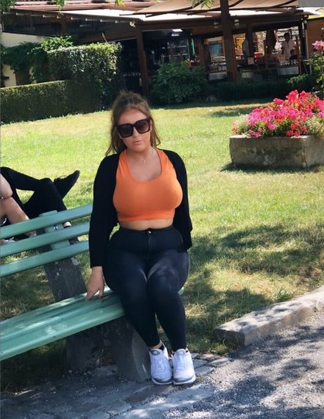 Naakte gelekte OnlyFans-foto van Aurora