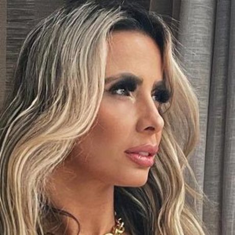 Naakte gelekte OnlyFans-foto van Jaque Regina