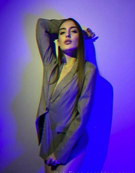 Naakte gelekte OnlyFans-foto van Rinasexy