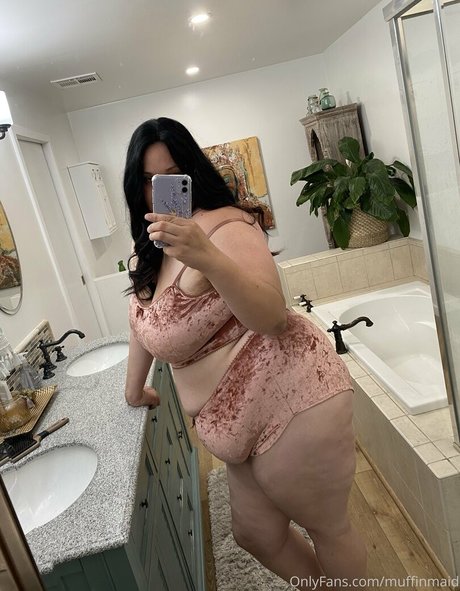 Naakte gelekte OnlyFans-foto van Muffinmaid