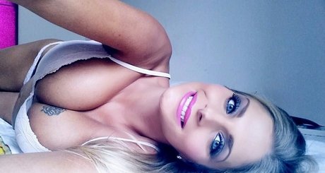 Naakte gelekte OnlyFans-foto van Francesca Cipriani