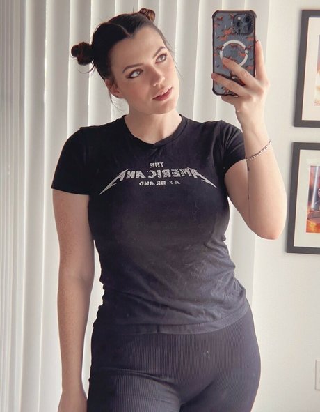 Naakte gelekte OnlyFans-foto van Ripmika
