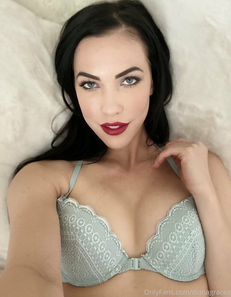 Naakte gelekte OnlyFans-foto van Dianagracex