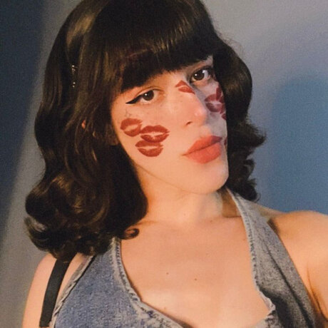 Naakte gelekte OnlyFans-foto van Mi 