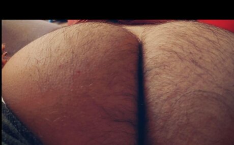 Naakte gelekte OnlyFans-foto van Alex Rueros