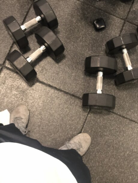 Naakte gelekte OnlyFans-foto van Workout