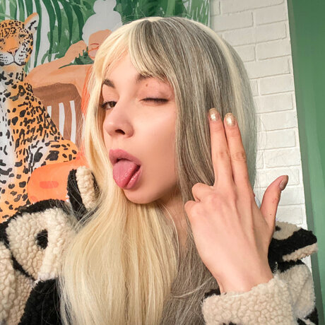 Naakte gelekte OnlyFans-foto van Alice Growley New Year New 