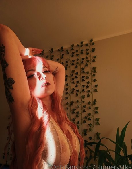 Naakte gelekte OnlyFans-foto van Bebeblu