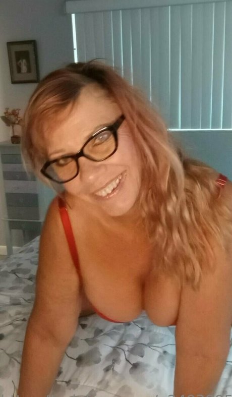 Naakte gelekte OnlyFans-foto van Libertyolove