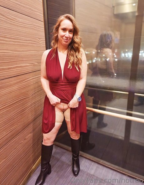 Naakte gelekte OnlyFans-foto van Hotroo