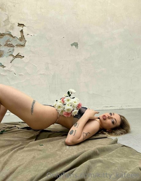 Naakte gelekte OnlyFans-foto van Kittykateee
