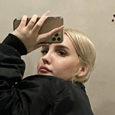 Naakte gelekte OnlyFans-foto van Kirillcutes