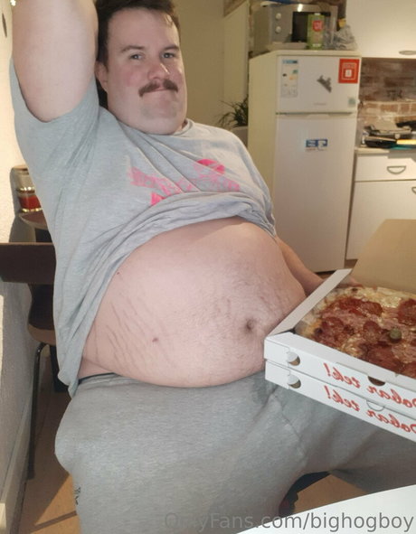 Naakte gelekte OnlyFans-foto van Bighogboy