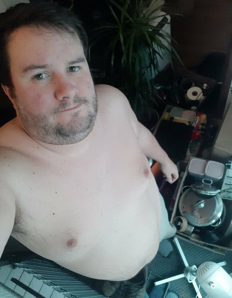 Naakte gelekte OnlyFans-foto van Bighogboy
