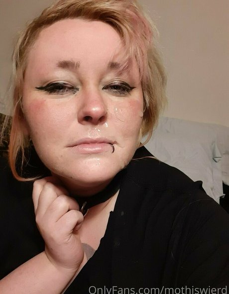 Naakte gelekte OnlyFans-foto van Mothisweird