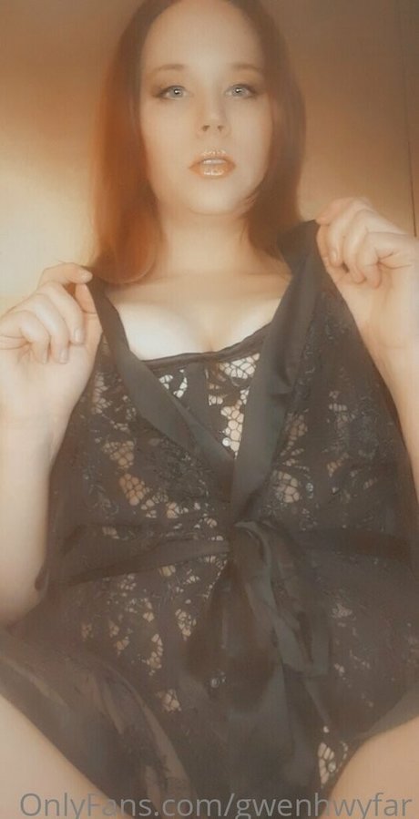 Naakte gelekte OnlyFans-foto van Gwenhwyfar