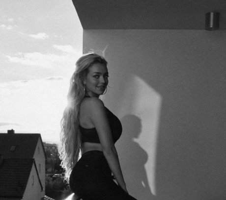 Naakte gelekte OnlyFans-foto van Kngemma