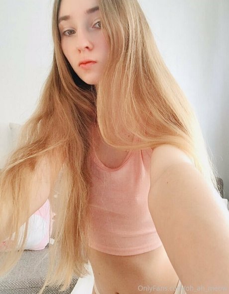Naakte gelekte OnlyFans-foto van Evaavafree