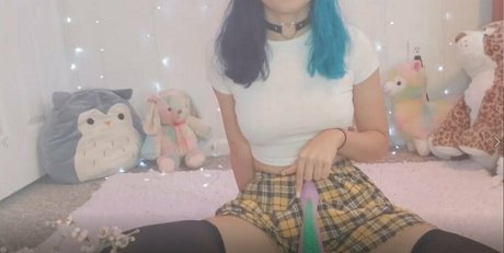 Naakte gelekte OnlyFans-foto van Nomivids