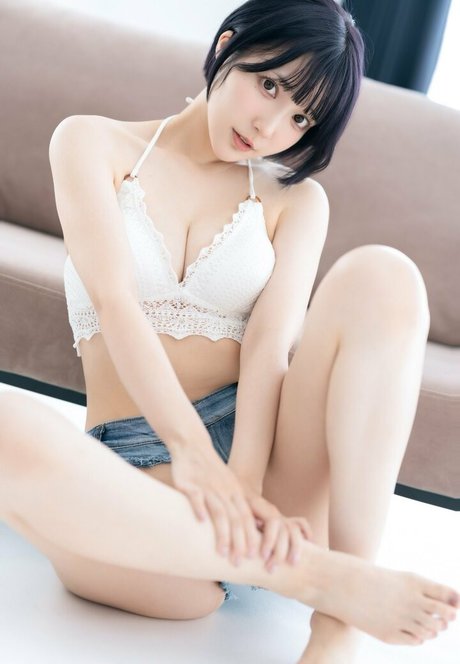 Naakte gelekte OnlyFans-foto van Amakawa Seika