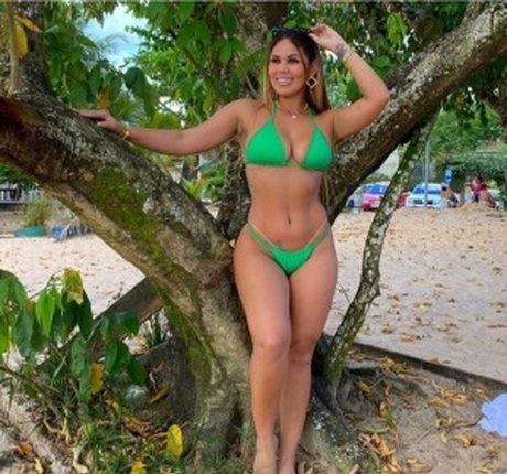 Naakte gelekte OnlyFans-foto van Meninas De Macapa