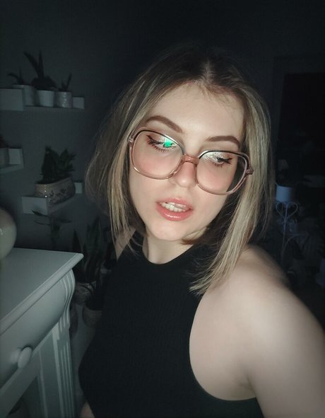 Naakte gelekte OnlyFans-foto van Mlglauch