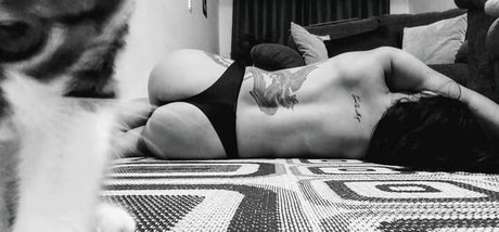 Naakte gelekte OnlyFans-foto van Thais Villas Boas