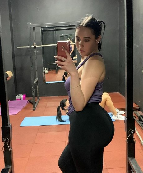 Naakte gelekte OnlyFans-foto van Anattienn