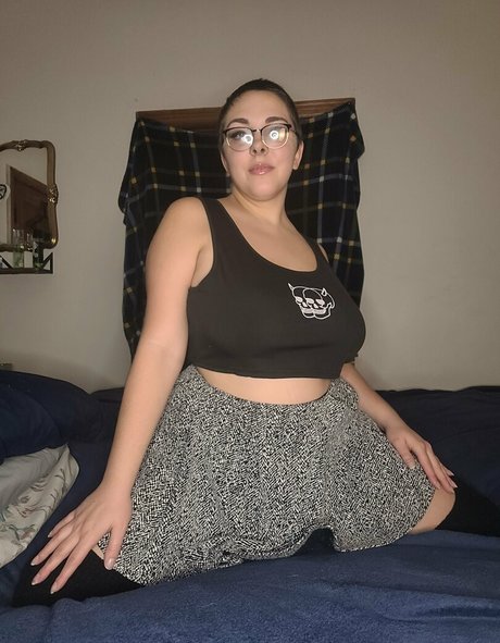 Naakte gelekte OnlyFans-foto van Babyazalea