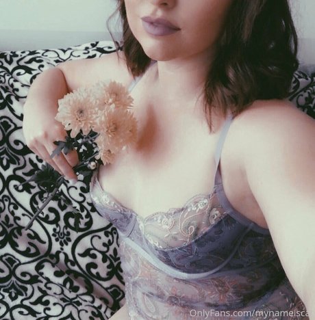 Naakte gelekte OnlyFans-foto van Mynameiscat