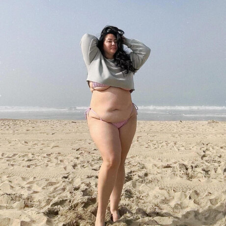 Naakte gelekte OnlyFans-foto van Jem