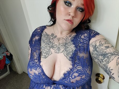 Naakte gelekte OnlyFans-foto van Destiny Charm