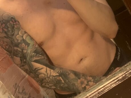 Naakte gelekte OnlyFans-foto van Seth