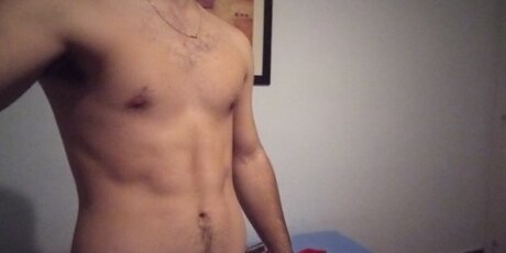 Naakte gelekte OnlyFans-foto van Dani