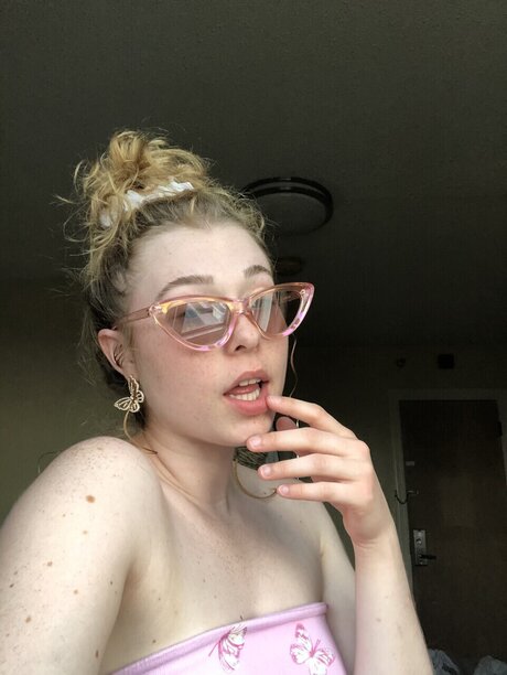 Naakte gelekte OnlyFans-foto van Daria 