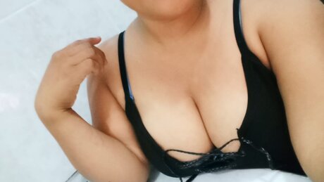 Naakte gelekte OnlyFans-foto van 