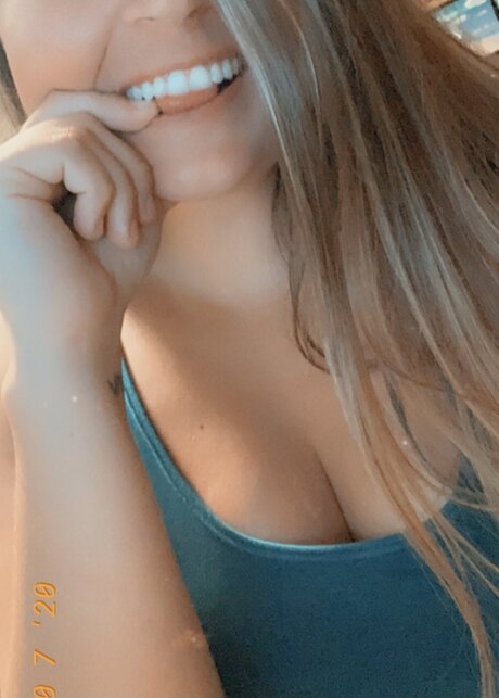 Naakte gelekte OnlyFans-foto van Kyleigh