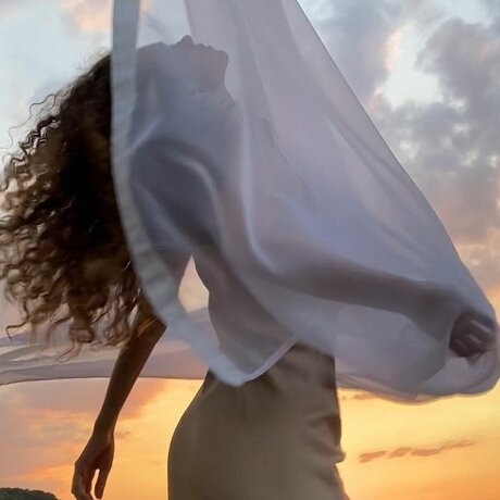 Naakte gelekte OnlyFans-foto van Eleny May