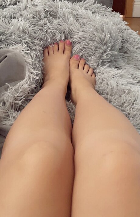 Naakte gelekte OnlyFans-foto van Ellie