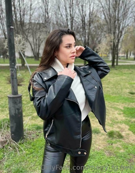 Naakte gelekte OnlyFans-foto van Marryfgfree